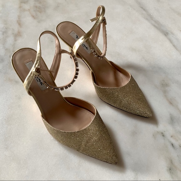 nina tonya pointy toe pump